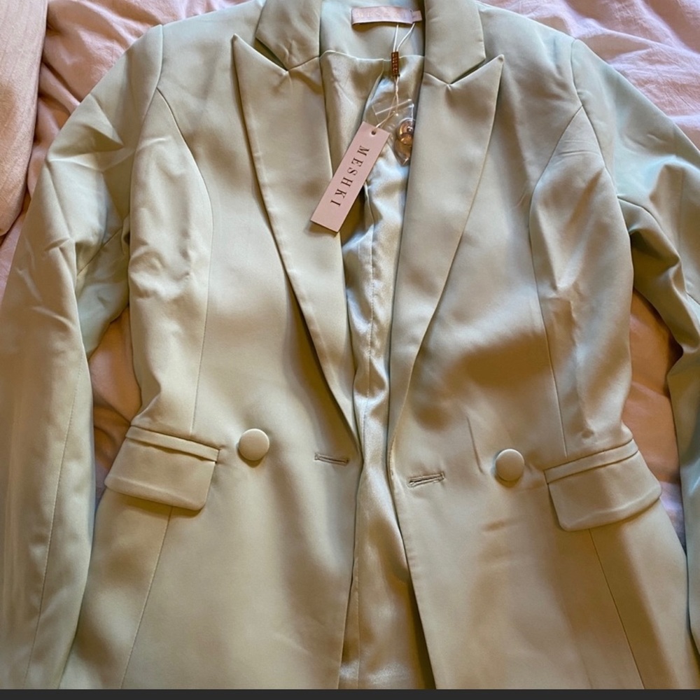 NWT MESHKI PISTACHIO CHARLIZE BLAZER SET